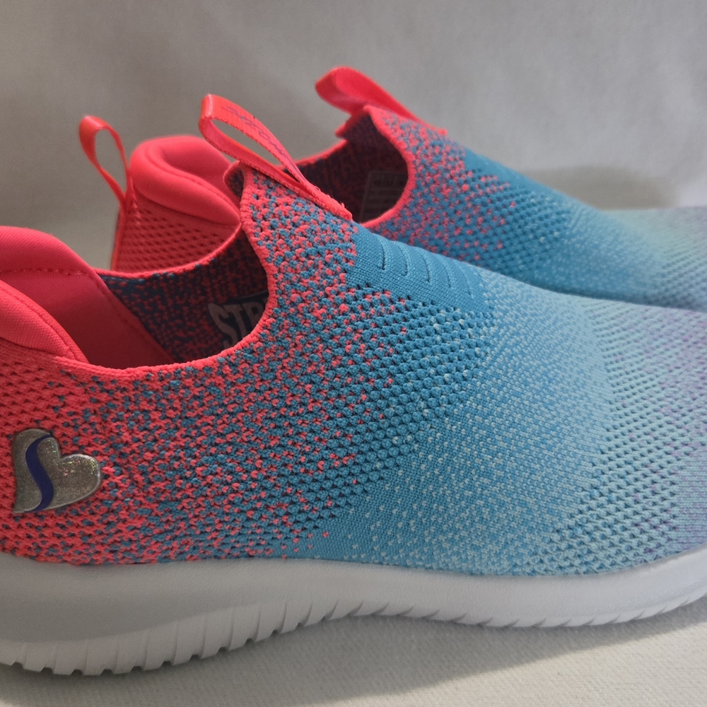 Skechers Blue and Pink Sneakers with Gradient Design